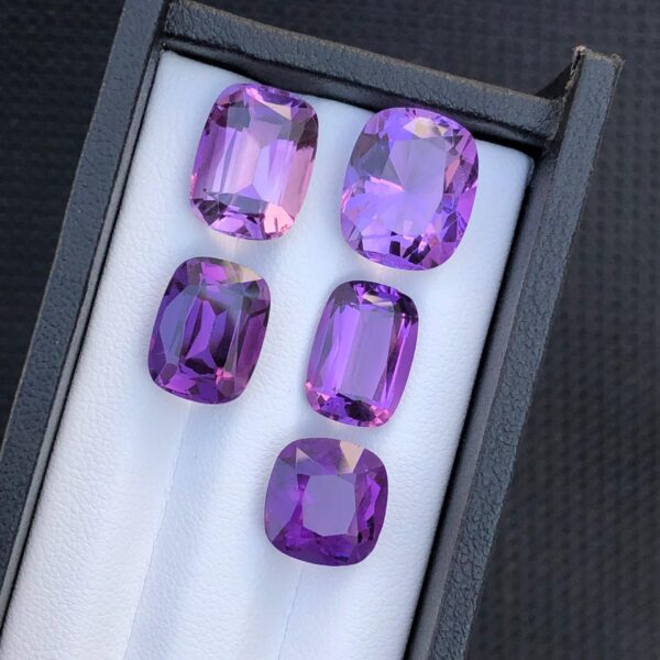 26 Carats Gorgeous Faceted Amethyst Lot