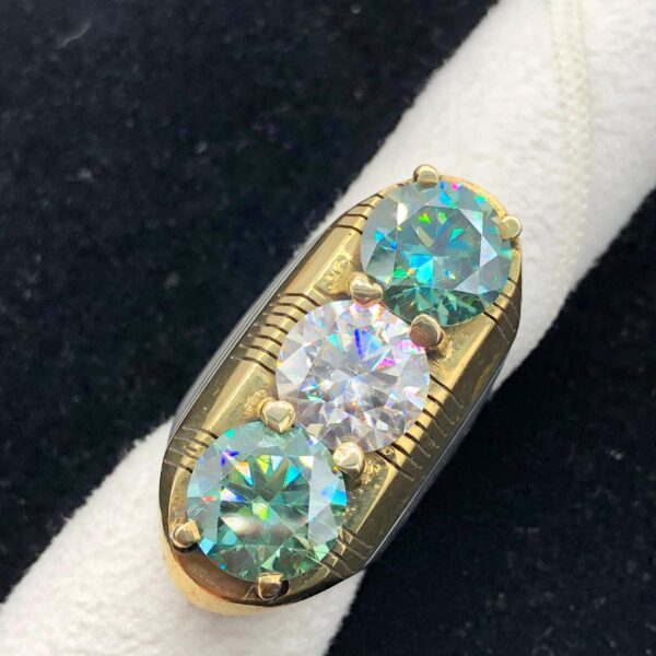 Astonishing Moissanite Diamond Ring