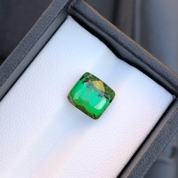 5 carats stunning faceted tourmaline