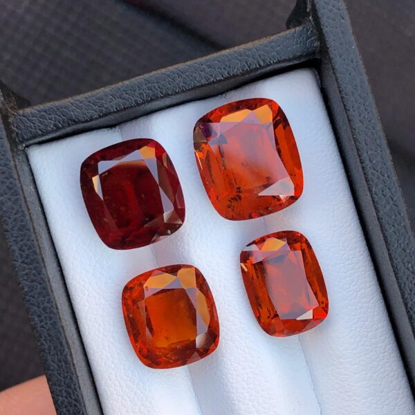 27 Carats Gorgeous Faceted Spessartine Garnet