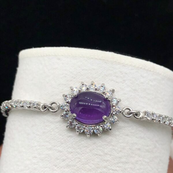 Astonishing unique design amethyst bracelet