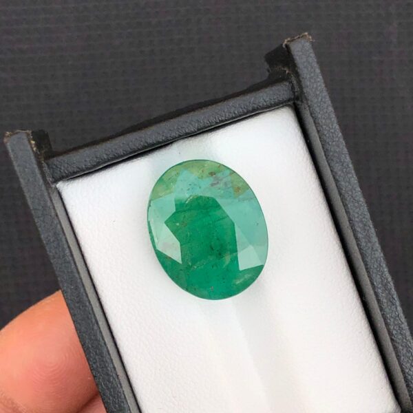 15.12 Carats Stunning Faceted Zambian Emerald