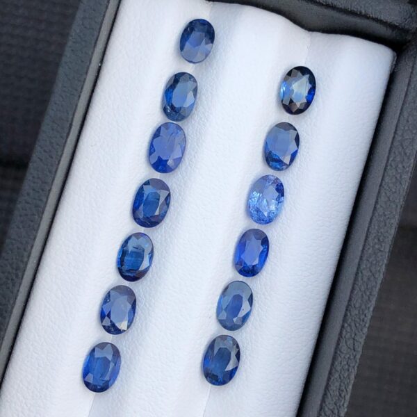 7.94 Carats Stunning Faceted Cylone Sapphire Lot